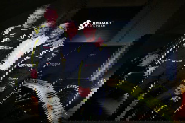 Renault launch 2019 car intent on reeling in F1 big three