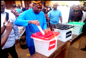 Election: Ambode votes in Epe, assures of free, fair exercise