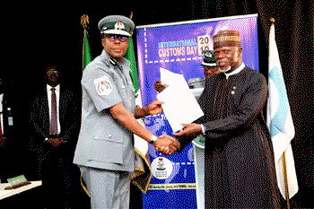 Customs at Apapa rakes in N404bn, bags WCO award