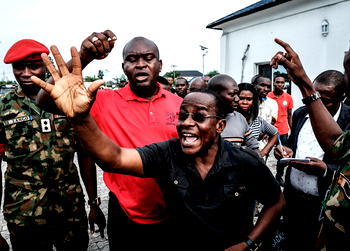 Panic as Pro-AAC, PDP supporters defy Rivers Gov’t ban on protest, clash