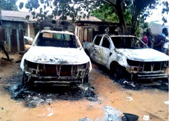 Breaking: Hoodlums set Anambra police station on fire, free prisoners
