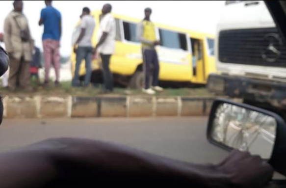 Breaking: School bus conveying over 40 pupils crashes in Ekiti