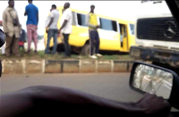 Breaking: School bus conveying over 40 pupils crashes in Ekiti