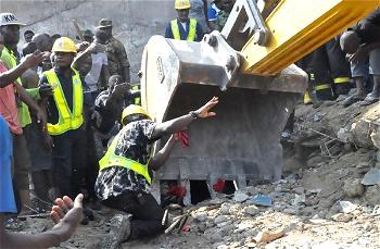 3-storey building collapses in Lagos