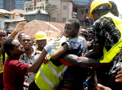 Pupils, pregnant woman die in collapsed building in Lagos