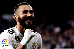 Benzema saves Real Madrid blushes with late Huesca winner