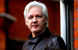 Assange held in London jail ahead of long legal fight