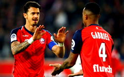 Lille close on Champions League return with Nimes thrashing