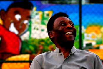 Pele recuperating after surgery to remove tumour