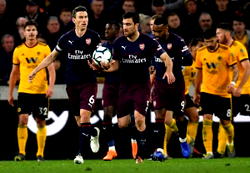Wolves vs Arsenal: Emery clings to Champions League hopes