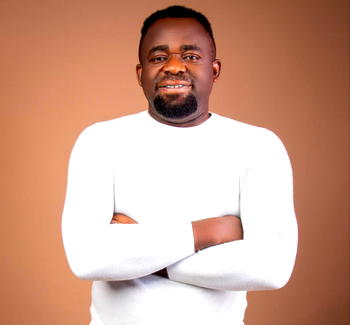 Nigerian comedian, Loudvoice holds show in Abuja