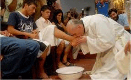 Pope to perform pre-Easter feet-washing ritual in prison
