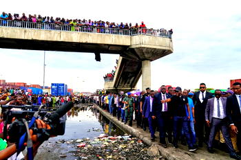 Photos: Gov. Sanwo-Olu visits Apapa