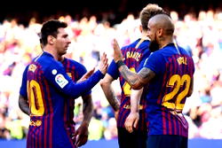Barcelona’s Vidal declines offer from China