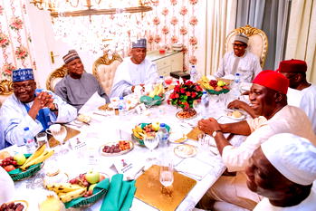Photos: President Buhari, Saraki, others break fast