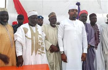 Ramadan: Stanley Uzochukwu identifies, breaks fast with over 3,000 muslim faithful
