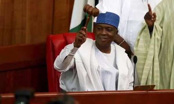 Saraki, court