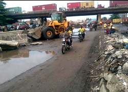 Bad roads responsible for Apapa gridlock — Task team