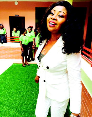 Susan Babatunde-Yamah’s ‘Blooming Greens’ clock 3