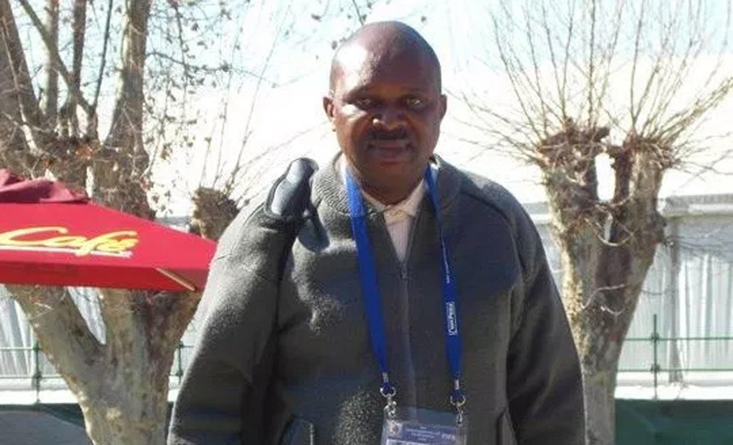 AMAC boss honours late veteran sports journalist, Oyebanji