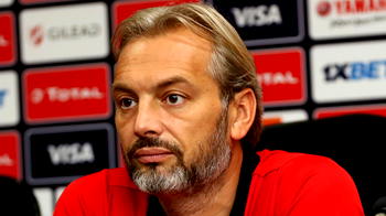 Desabre: Ex-Uganda boss takes Pyramids job in Egypt
