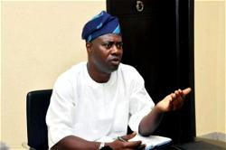 Oyo LG chairmen defy Makinde, resume with heavy security backing