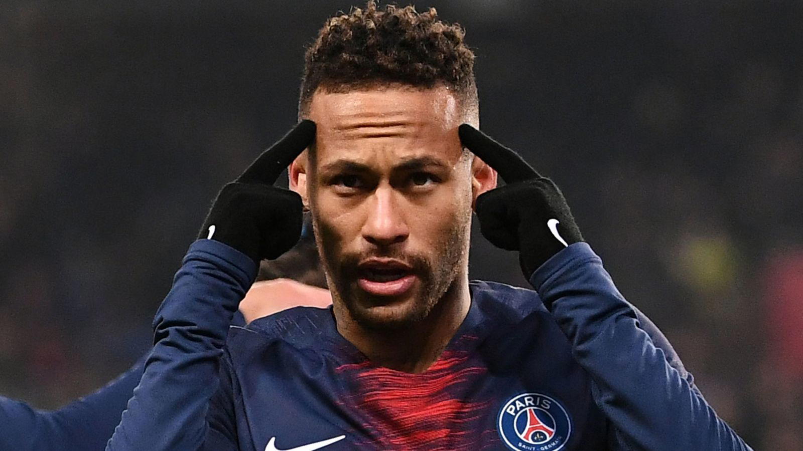 Neymar Returns To Psg Training With Future Still Up In The