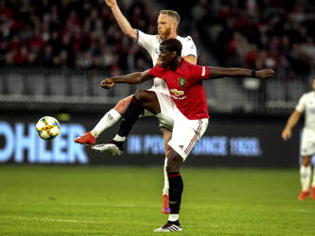 Pogba shines as United thrash Leeds