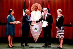 Nigerians react as FG partners German gov’t, Siemens to improve electricity