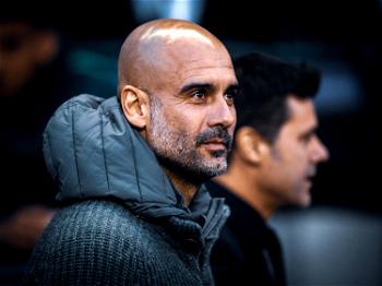 Manchester City’s Guardiola backs Fernandinho as defensive crisis bites