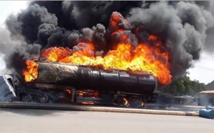 Petrol tanker explodes at Tunfure, along Gombe Bauchi express Road, Gombe State. Photo credit: ChannelsTV