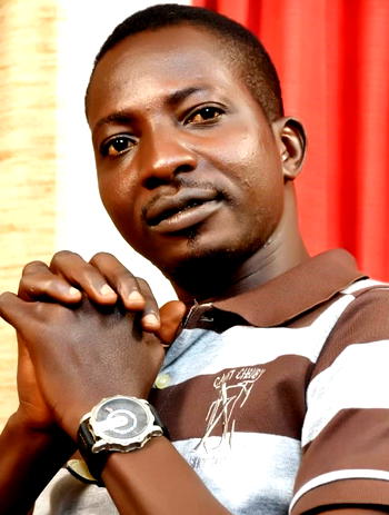 Gov Makinde appoints press crew member, Dare Aleshinloye as media assistant on photography