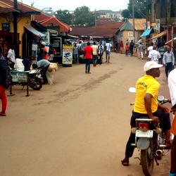 BREAKING: Police shut popular Ebonyi market over leadership crisis in Abakaliki