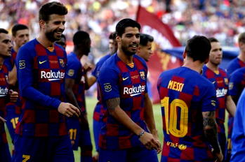 Barcelona favourites for La Liga success but European failure drives desire for change