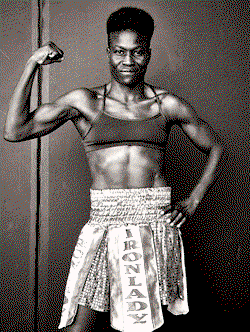 Nigeria’s ‘Iron Lady’ meets $10,000 requirement, returns to boxing ring
