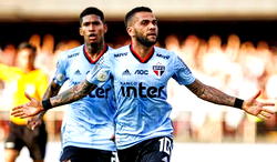 Dani Alves scores winner on Sao Paulo debut