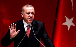 Turkey in touch with Iran, U.S. and aims to cool tensions