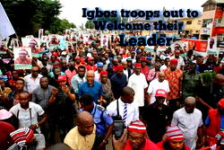 PHOTOS: ‘Triumphant’ entry for Ekweremadu as mammoth crowd receives him in Enugu