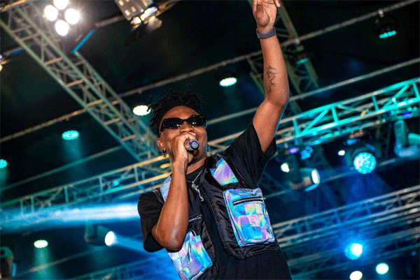 Mayorkun delivers superb performance in Akure at Ariya Repete quarterfinals