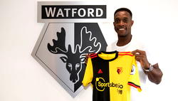 Watford sign free agent Welbeck