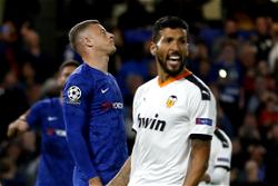Chelsea pay penalty of Barkley miss in defeat by Valencia