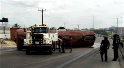 Tanker truck laden with diesel fell off Otedola bridge