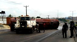 Tanker truck laden with diesel fell off Otedola bridge