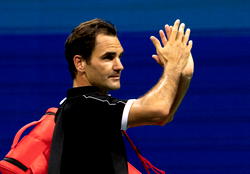 Federer withdraws from Roland Garros