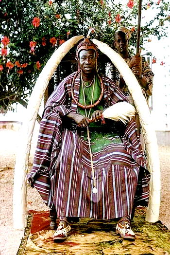 Between Olateru Olagbegi, Michael Ajasin and Obafemi Awolowo:  The true story of Owo