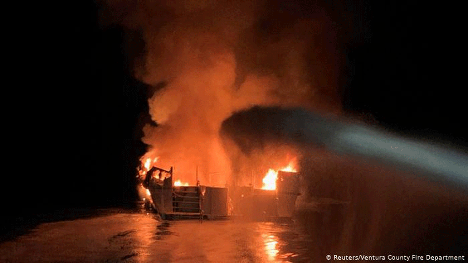 Scuba diving boat blaze kills 25 in California