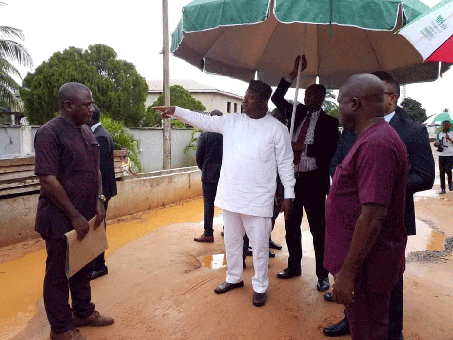 Road construction: Enugu govt orders contractor to stop work