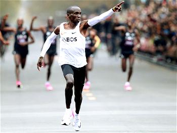 Athletics: Kipchoge to make return at April’s London Marathon