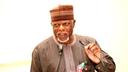 Customs digs in on use of manual examination