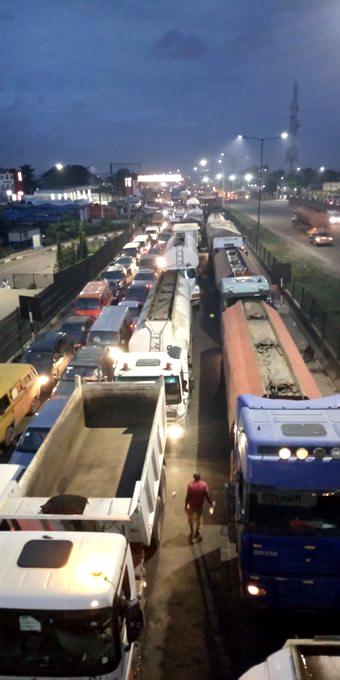 Photos, video: Traffic situation along Berger, Lagos-Ibadan expressway